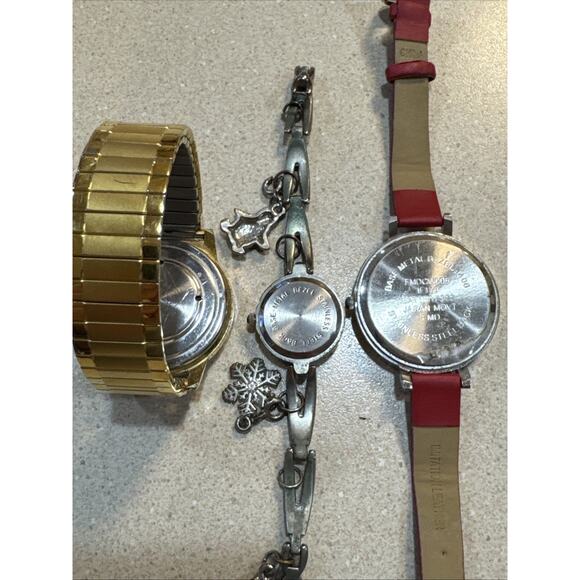Lot of 3 Women’s Winter Christmas Watches - Picture 5 of 5
